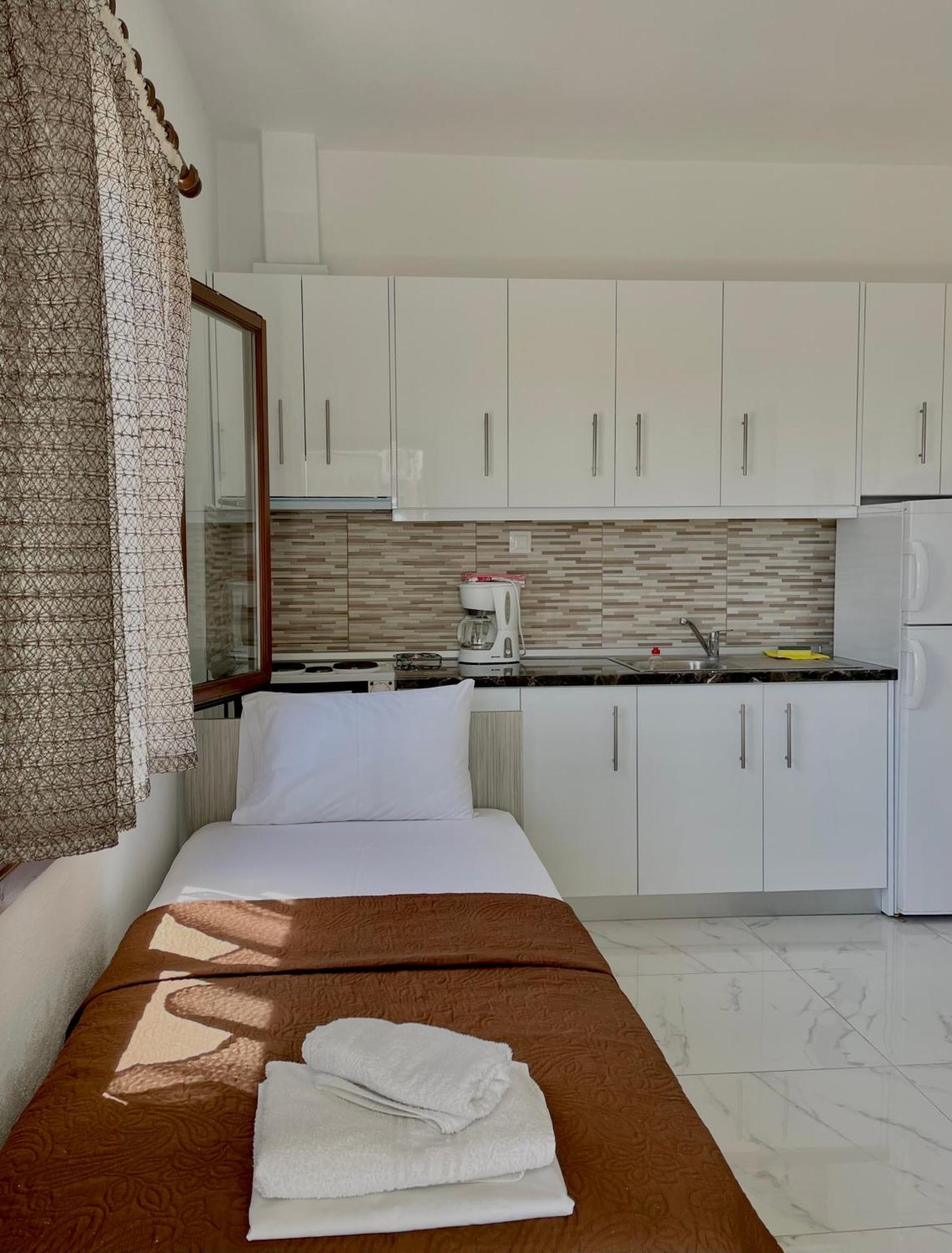 Anna Dani Apartments Vourvourou Luaran gambar