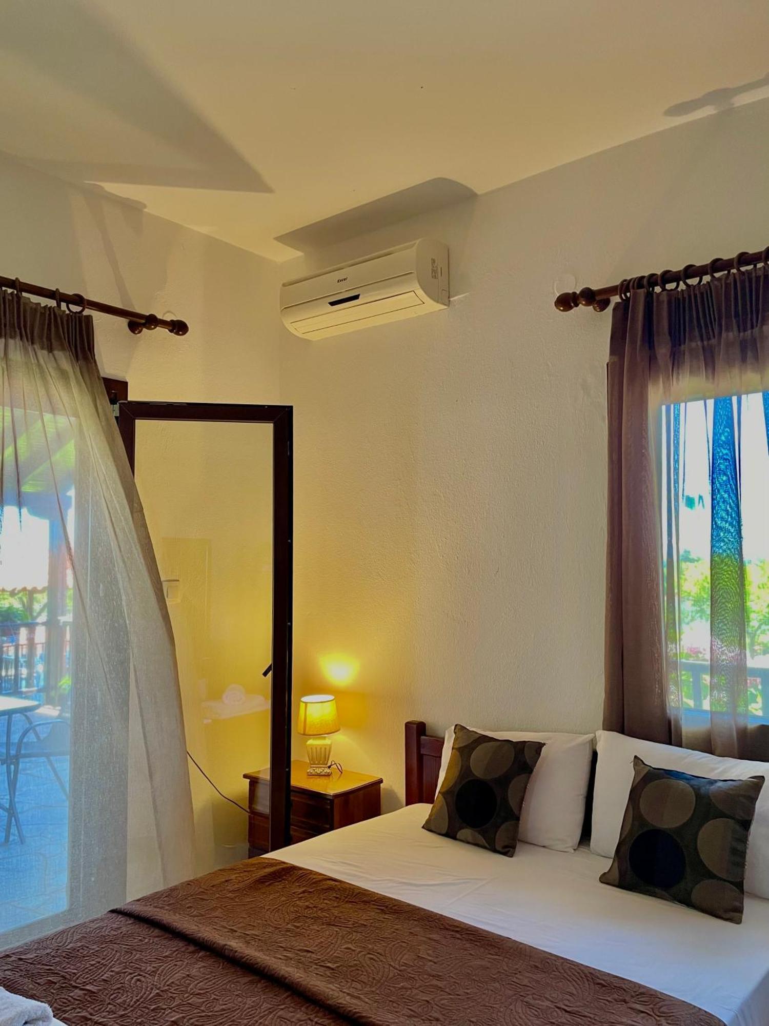 Anna Dani Apartments Vourvourou Luaran gambar
