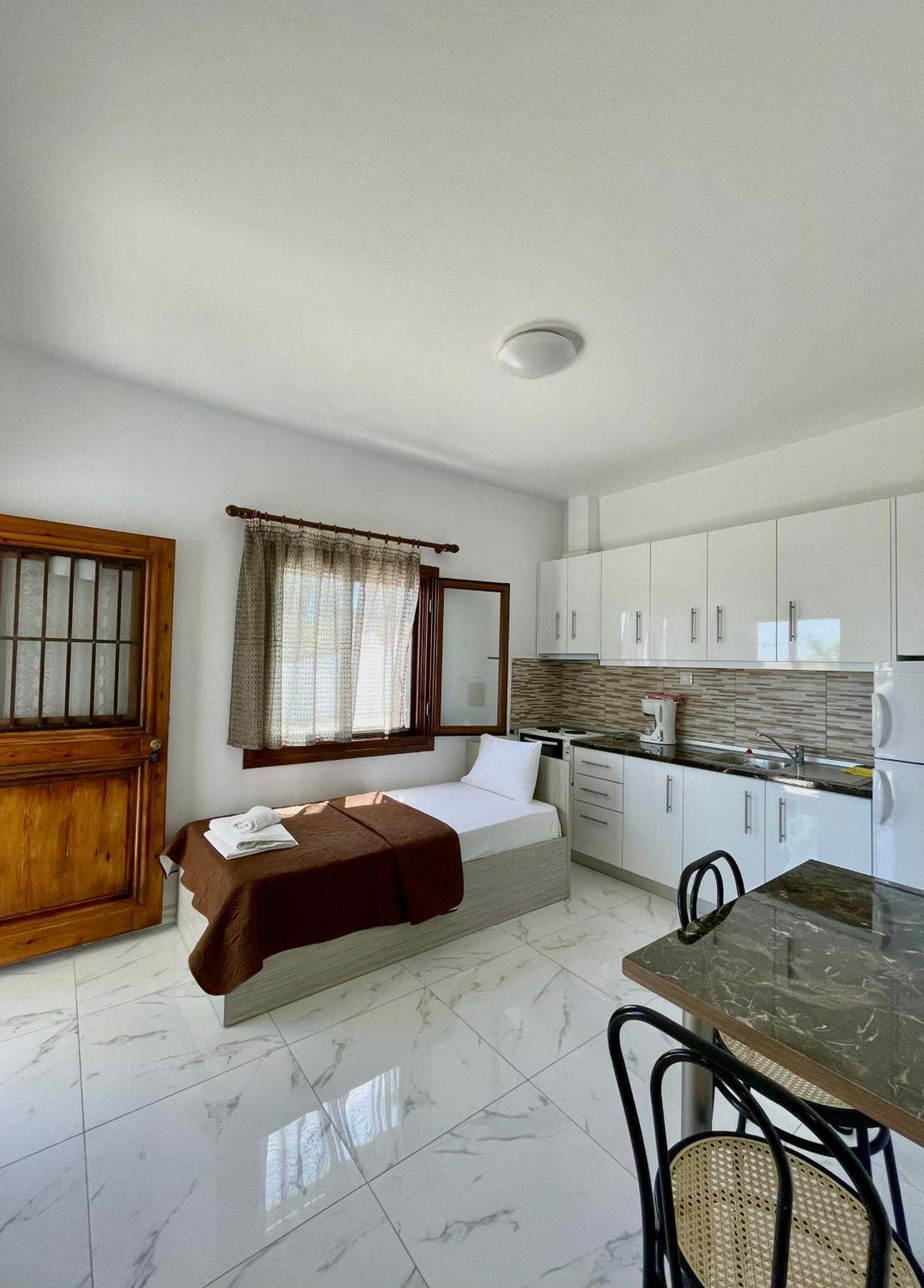 Anna Dani Apartments Vourvourou Luaran gambar